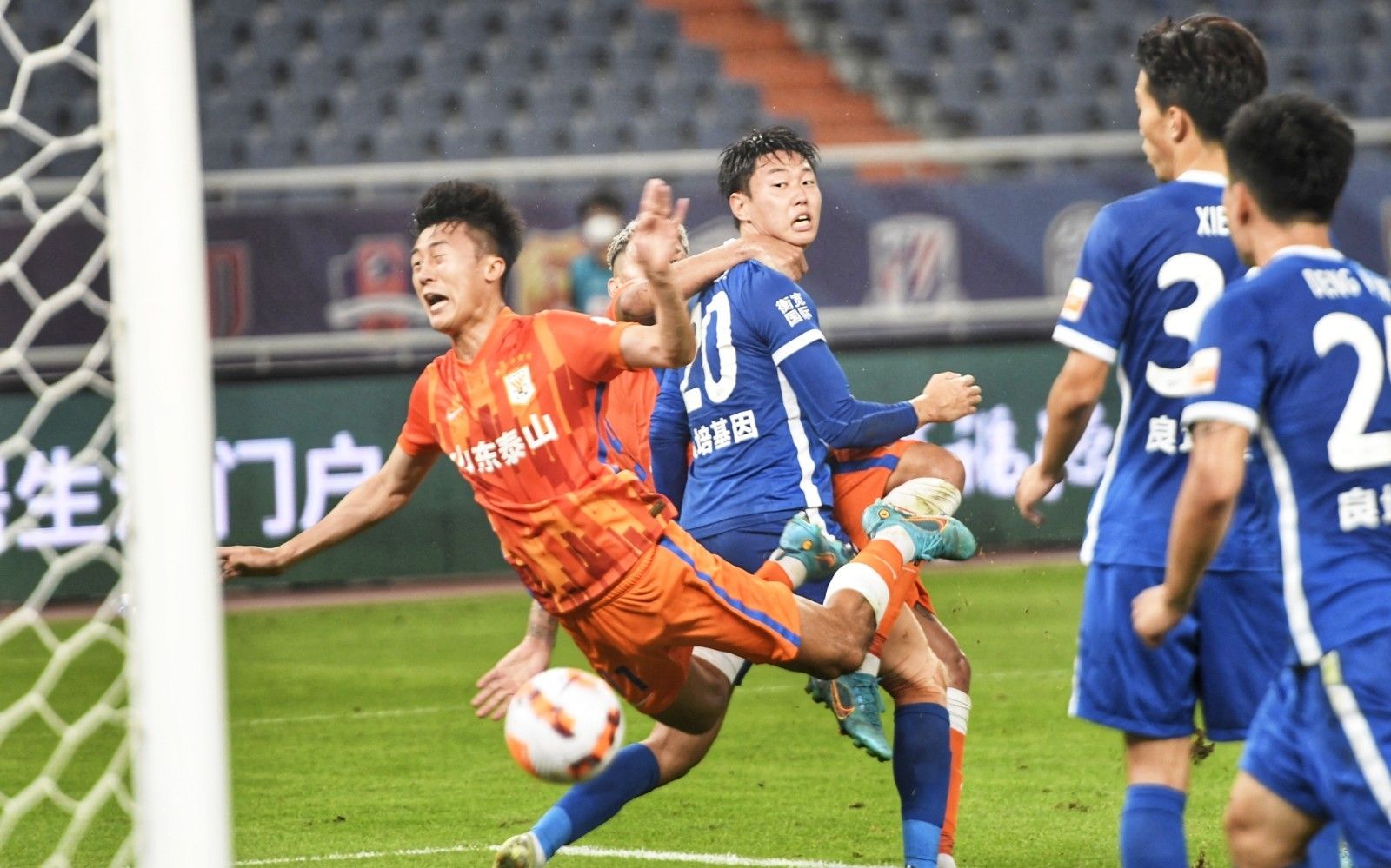 安德森：世界杯潜在首发？我只专注于踢好当下的每场比赛（安德森回应世界杯首发话题：专注当下每一战）