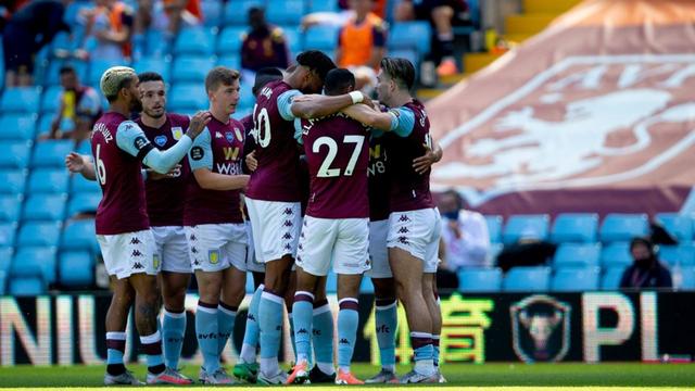 姆巴佩梅开二度，追近C罗的年度进球纪录（姆巴佩双响，逼近C罗年度进球纪录）