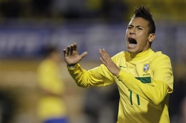 欧冠：巴黎大胜曼联 内马尔建功（欧冠-巴黎横扫曼联 内马尔破门）