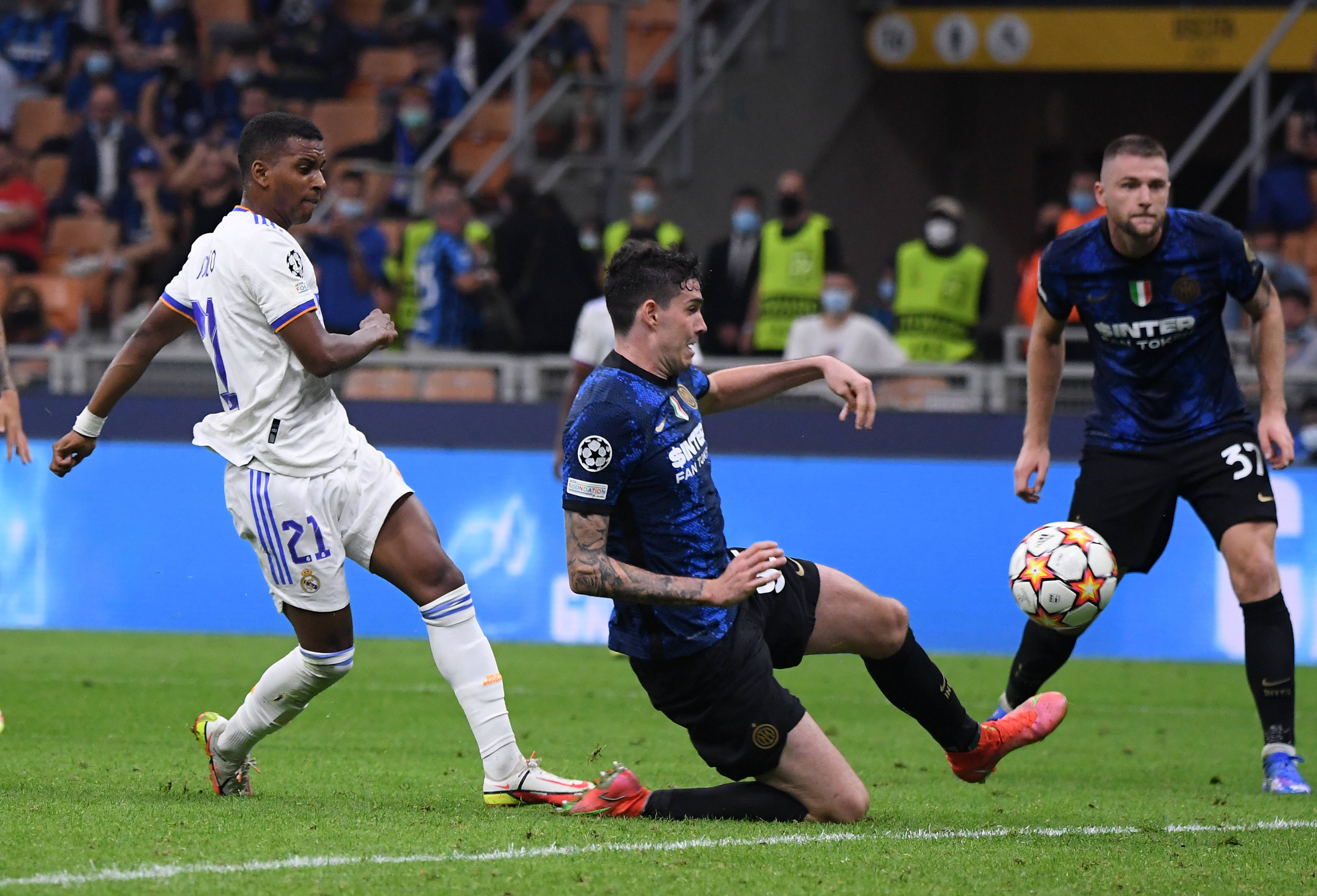 伊尔迪兹：斯帕莱蒂给了我自由，让我可以按自己的想法踢球（伊尔迪兹：斯帕莱蒂赋予我自由，让我能按自我风格踢球）