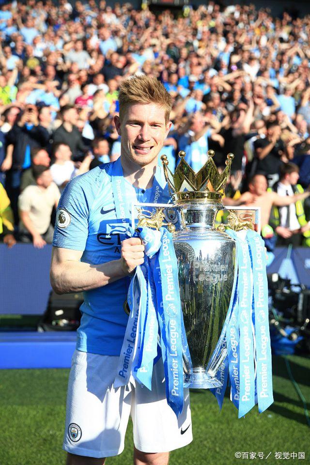 21岁的天空：最佳新人博格巴2014年巴西世界杯个人集锦（博格巴21岁高光时刻：2014年巴西世界杯最佳新秀个人集锦）