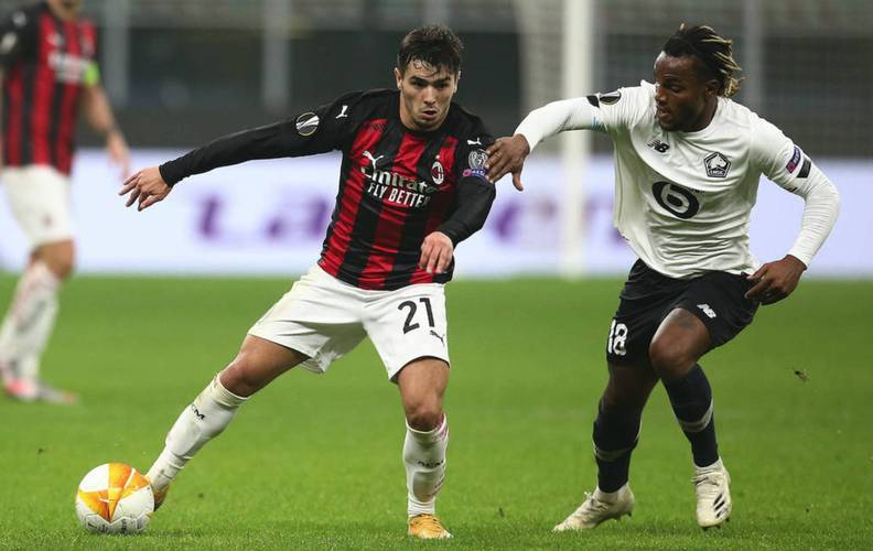 泰伦·卢谈18次失误：我们得保护好球权，不能失误让对手快攻（泰伦·卢谈18次失误：必须保护球权，别给对手快攻机会）