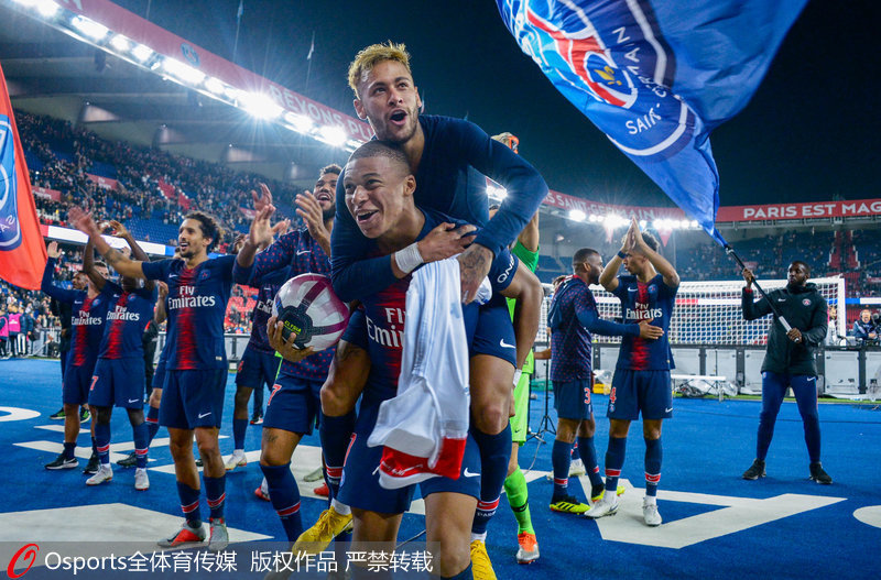 英超半场：哈兰德闪击，赖因德斯建功，曼城2-0西汉姆联（英超半场战报：哈兰德先拔头筹，赖因德斯再下一城，曼城2-0领先西汉姆联）