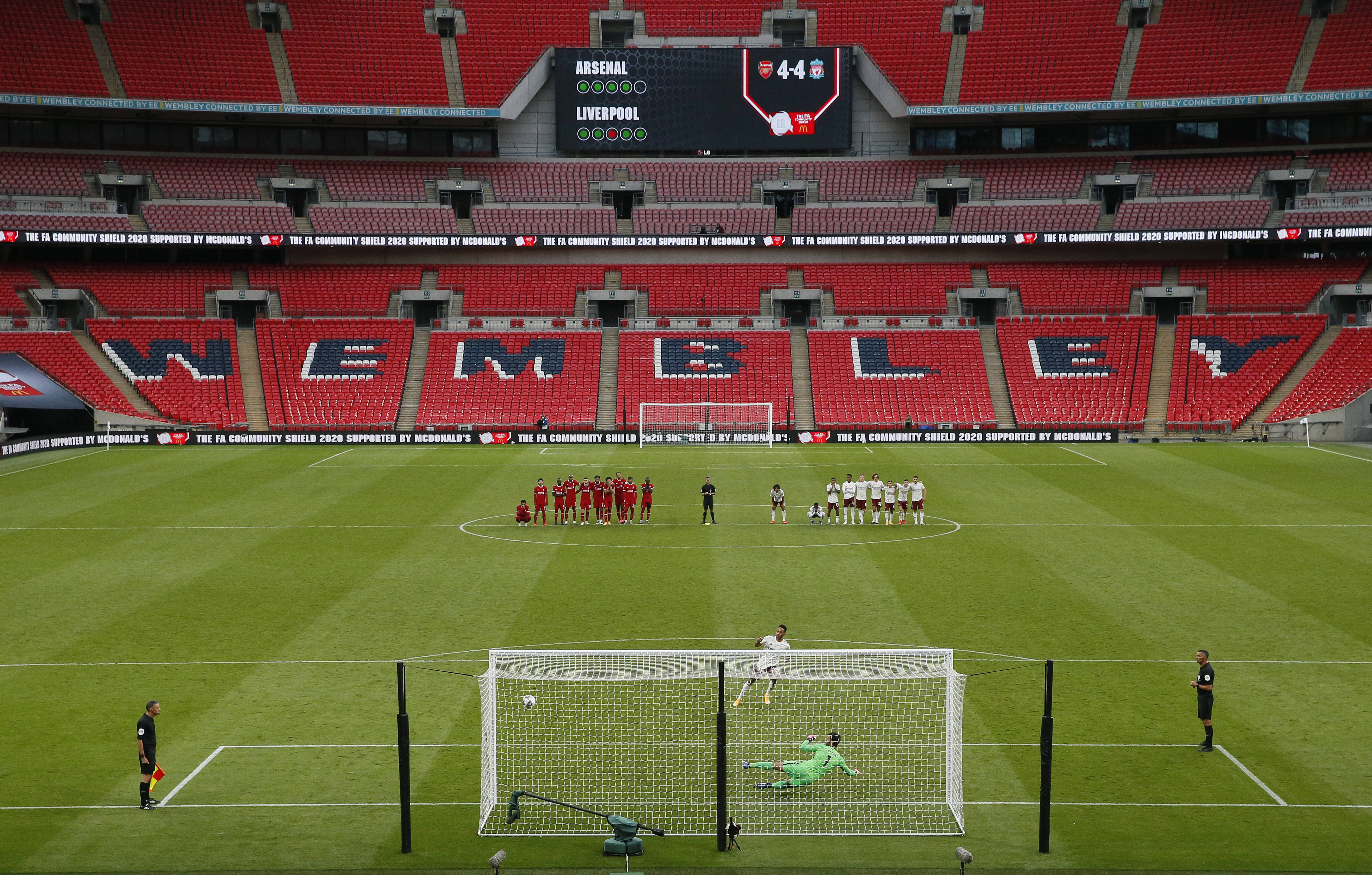 2026年世界杯抽签出炉，葡萄牙、阿根廷等强队分组形势良好，欧洲球队竞争激烈，中国国足仍难晋级。（2026世界杯分组揭晓：葡萄牙阿根廷签运佳，欧洲竞争激烈，国足出线仍艰难）