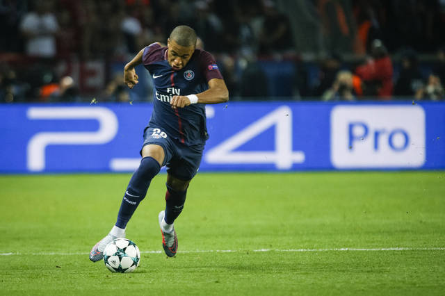 中超：山东泰山主场2-0完胜青岛队（中超：山东泰山主场两球零封青岛队）