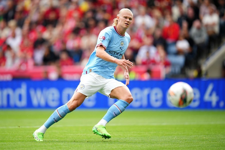 罗体：米兰冬窗寻找吉鲁式中锋，目前正评估菲尔克鲁格（罗体：米兰冬季寻觅吉鲁型中锋，菲尔克鲁格在评估中）